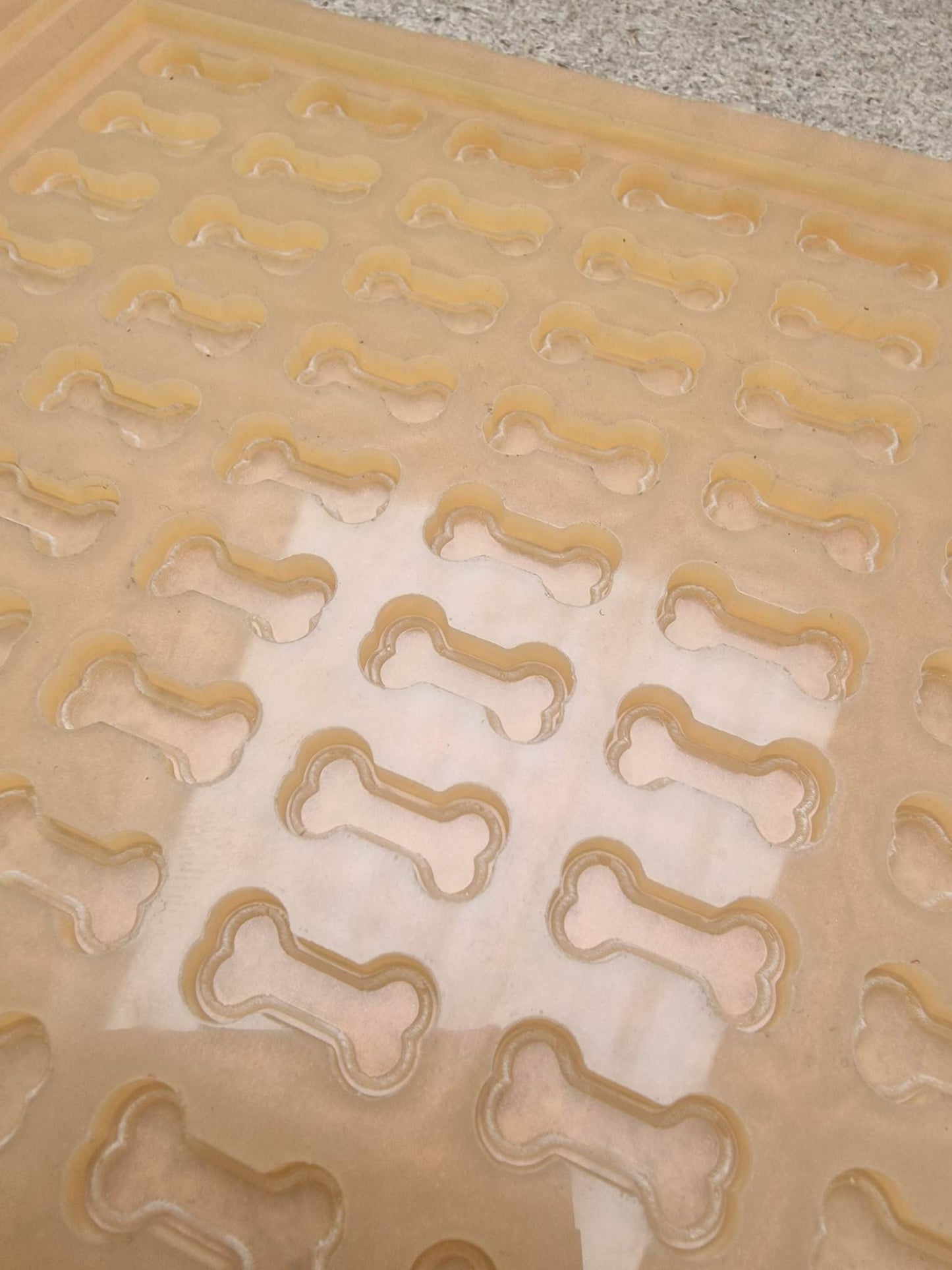 Dog bone Scoop / Scoopies / Scoopy / Tiny Melts Silicone Mould