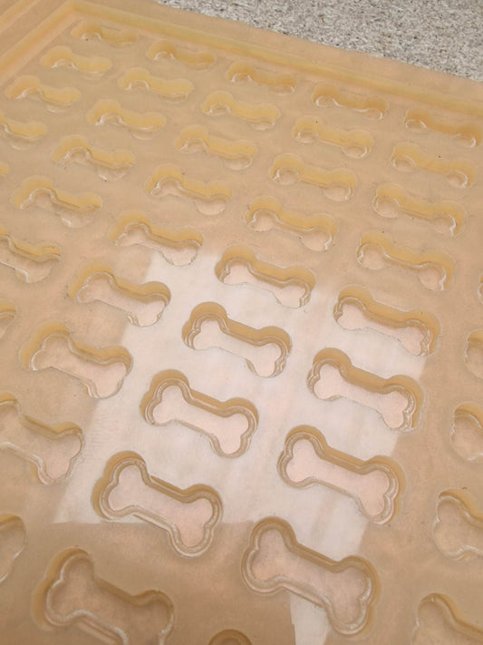 Dog bone Scoop / Scoopies / Scoopy / Tiny Melts Silicone Mould