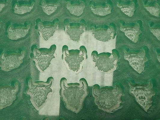 Highland Cow Scoop / Scoopies / Scoopy / Tiny Melts Silicone Mould