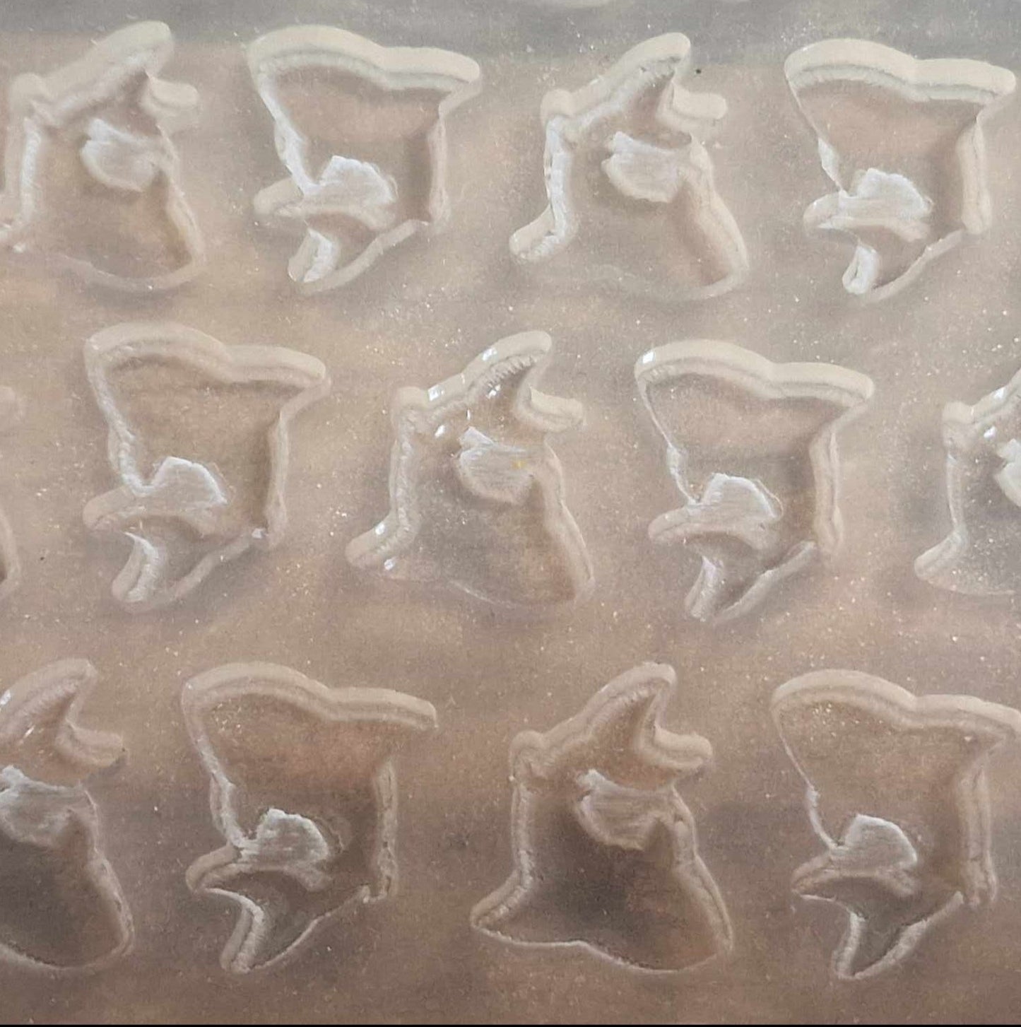 Shark Scoop / Scoopy / Scoopies / Tiny Melts Silicone Mould