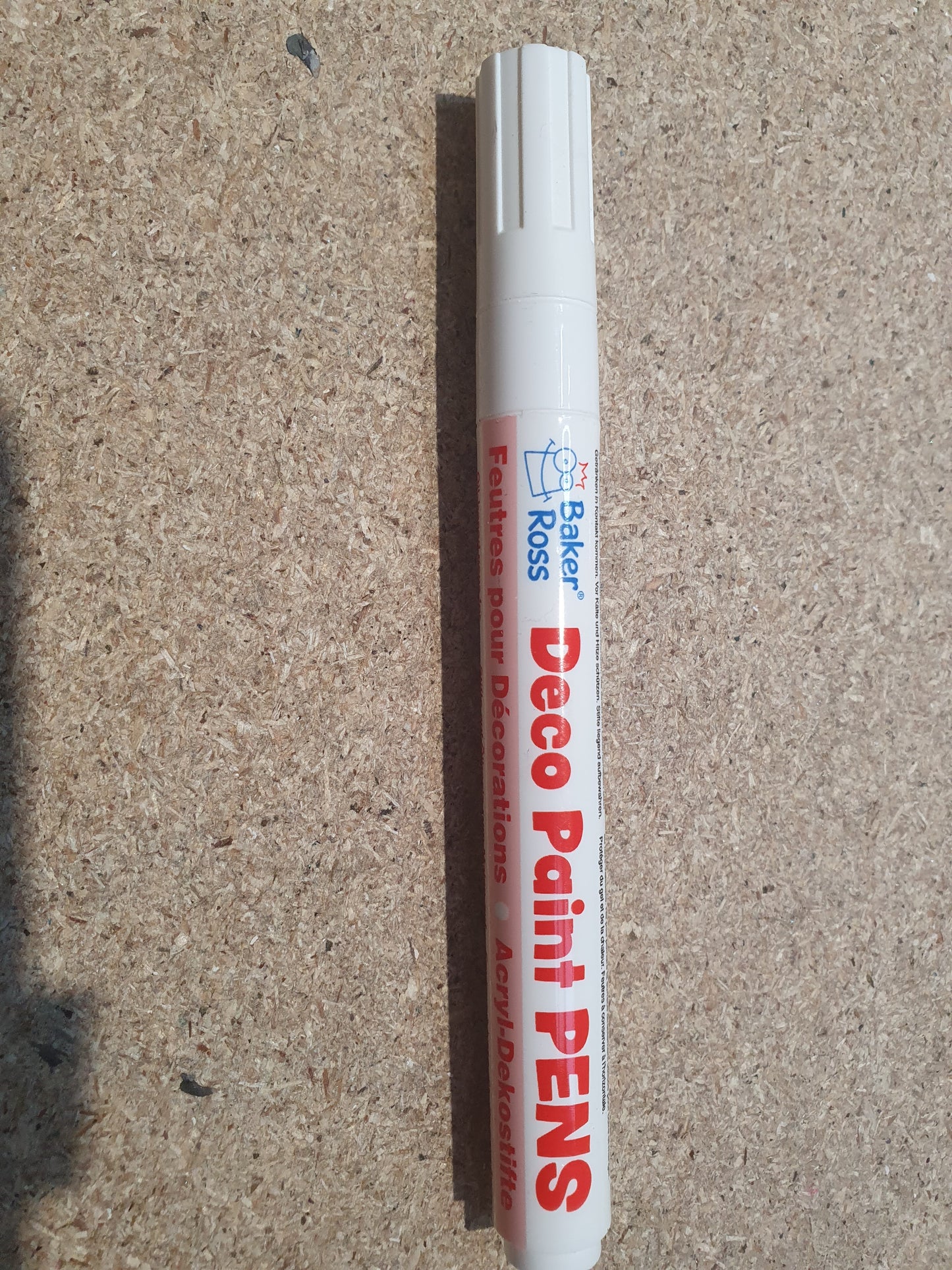 Edging / highlighting paint pens