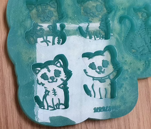 Cat / Dog Halloween Horror Pets Silicone Mould