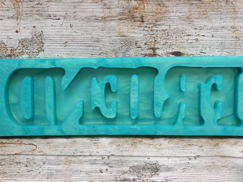 Friend Freestanding Word Silicone Mould