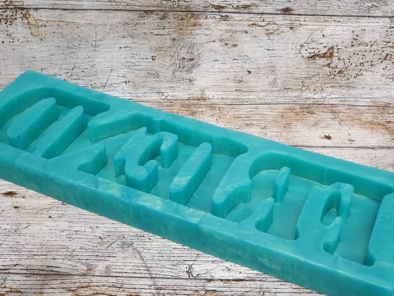 Friend Freestanding Word Silicone Mould